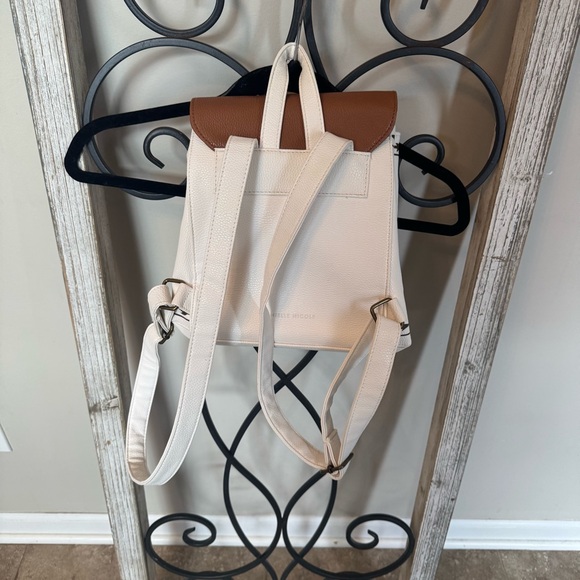 Danielle Nicole Disney‎ Star Wars Mandalorian Mini Faux Leather Backpack - Picture 4 of 13